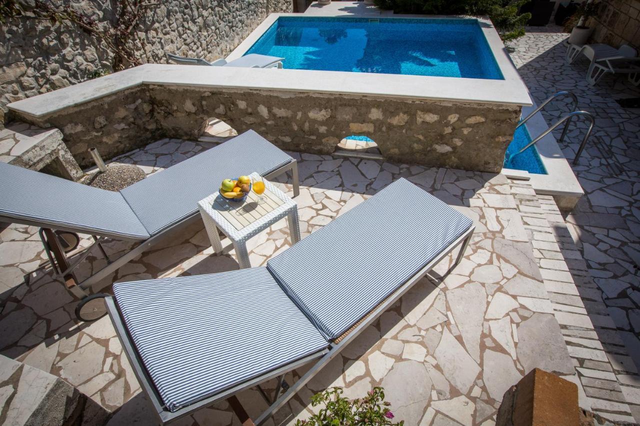 Apartments Kralj1 ซัฟทัท ภายนอก รูปภาพ