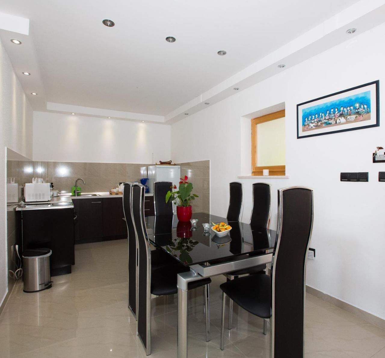 Apartments Kralj1 ซัฟทัท ภายนอก รูปภาพ