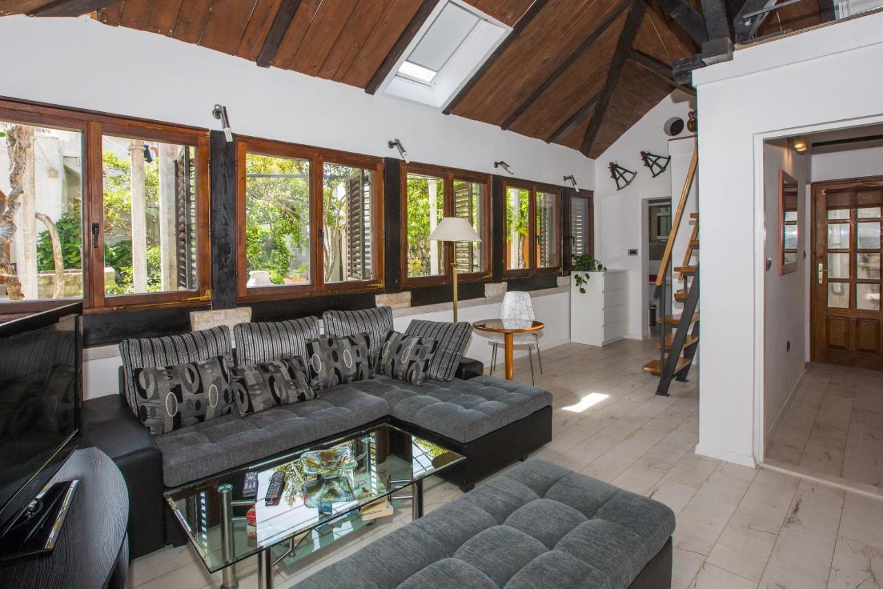 Apartments Kralj1 ซัฟทัท ภายนอก รูปภาพ