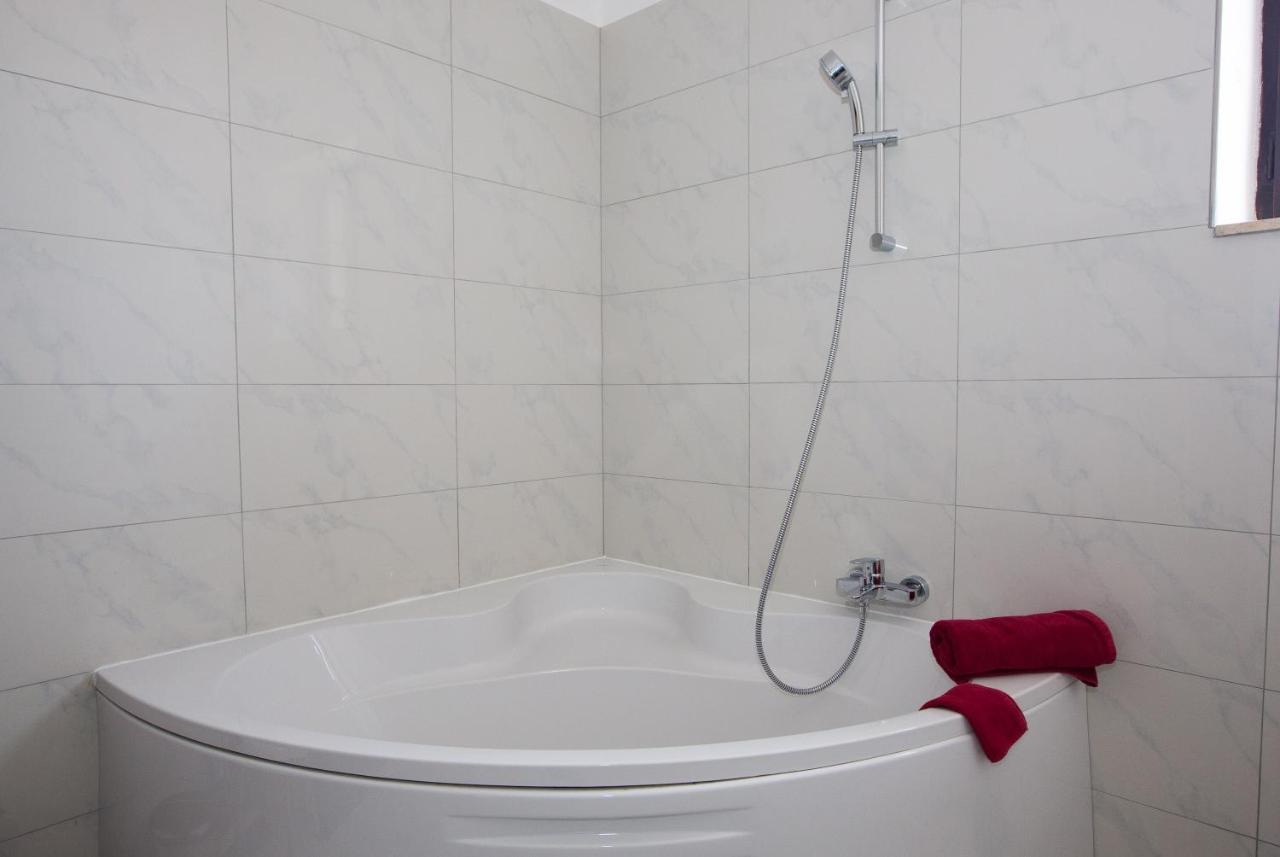Apartments Kralj1 ซัฟทัท ภายนอก รูปภาพ